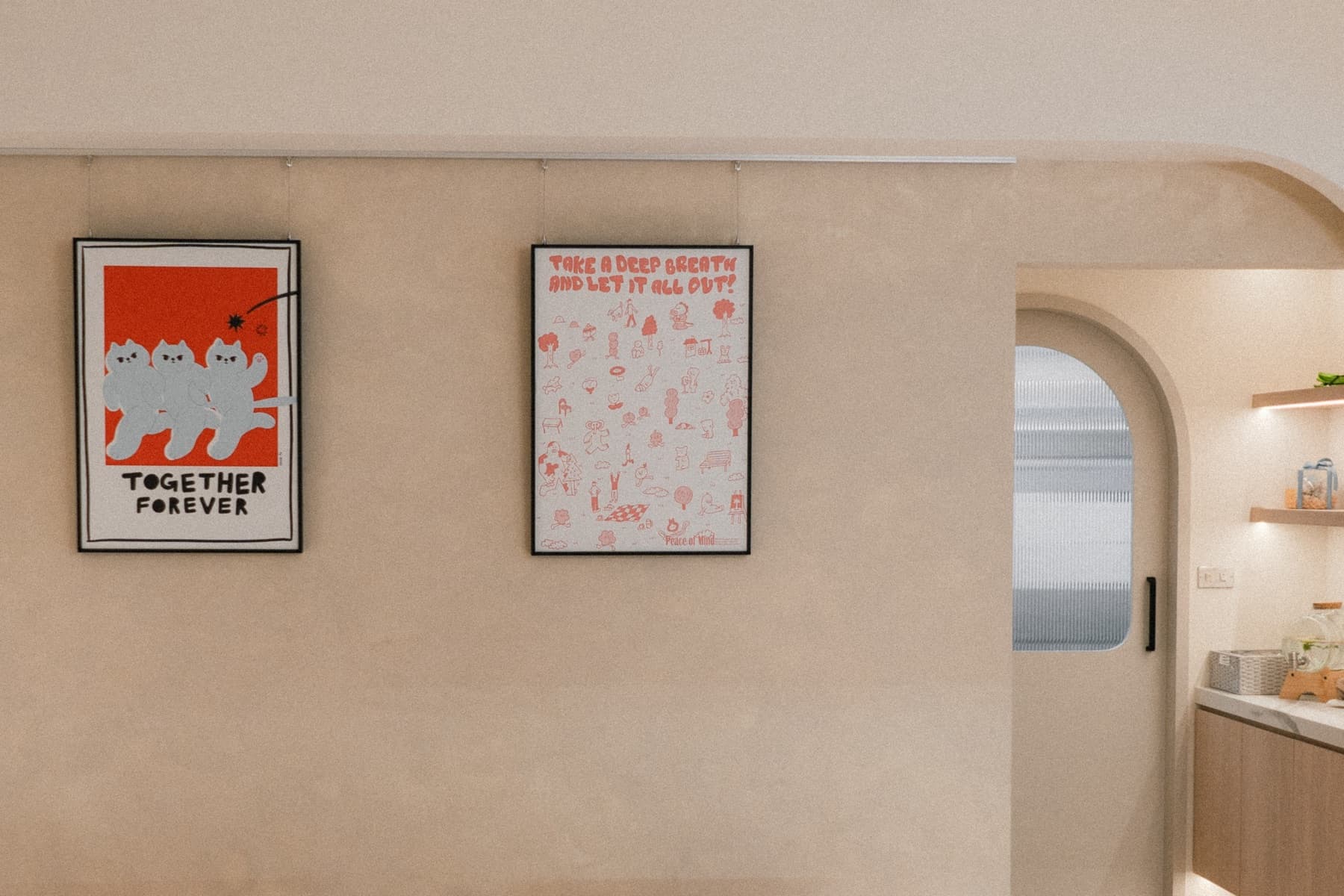 漫嶼 Manyu 米色牆面與插畫海報